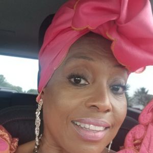 Meet your Posher, Lana